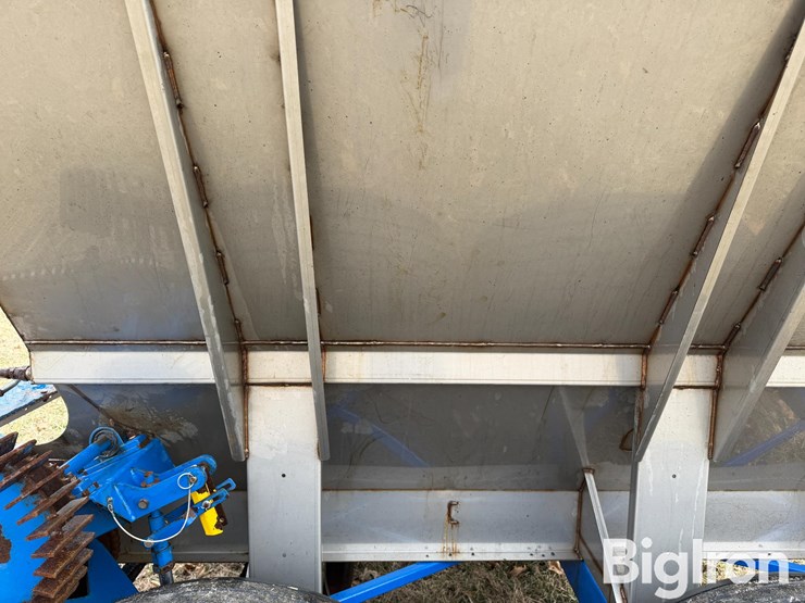 2013-doyle-t/a-8-ton-304-stainless-hopper-fertilizer/lime-spreader-image-16