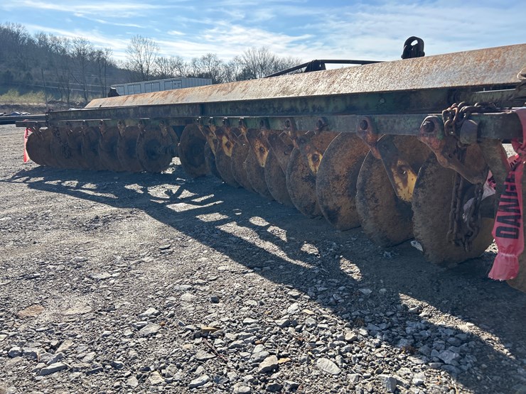 john-deere-14-image-8