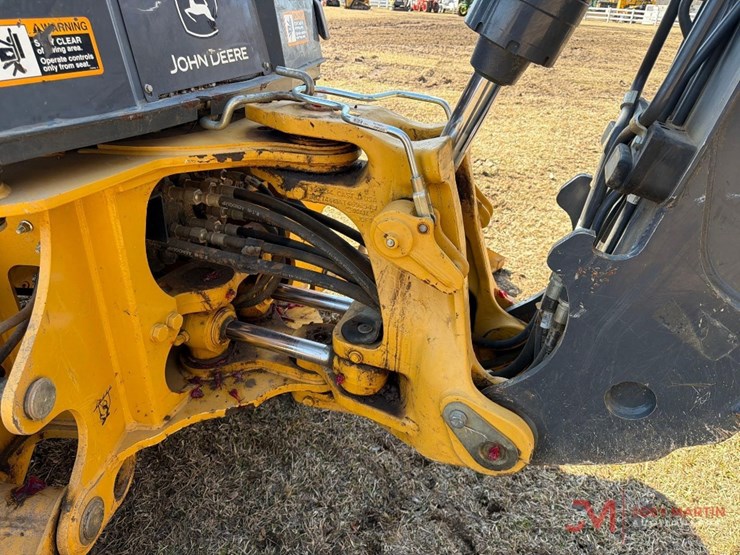 2020-deere-310l-ep-image-14