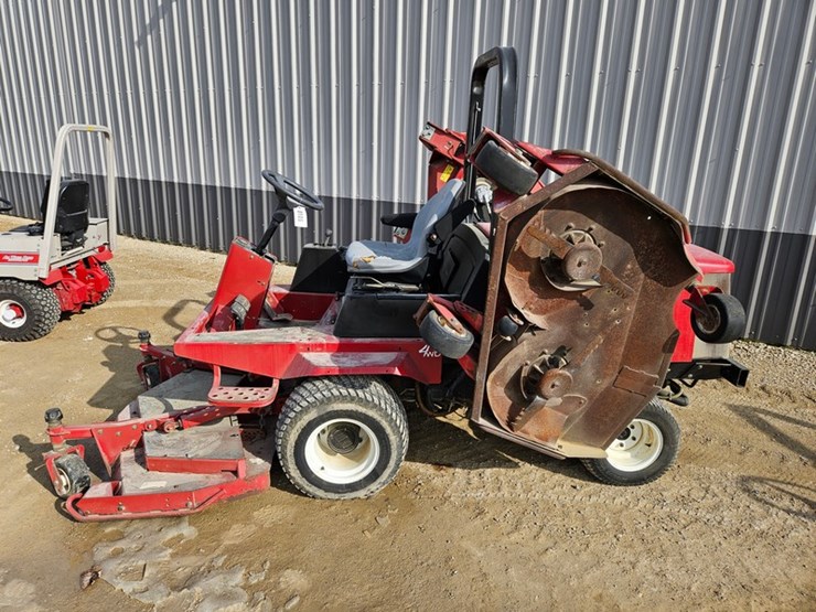 toro-groundsmaster-4000d-image-2