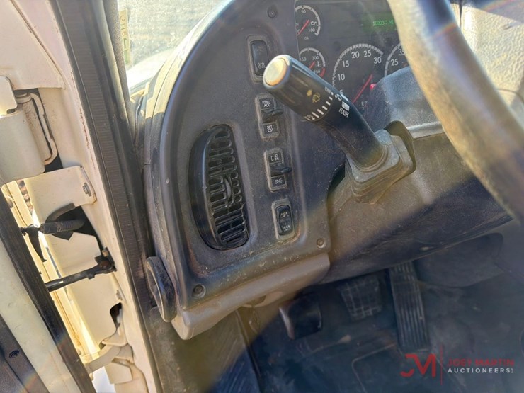 2017-freightliner-water-truck-image-29