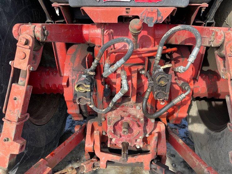 tag-#320,-1981-ih-1586-tractor-image-11