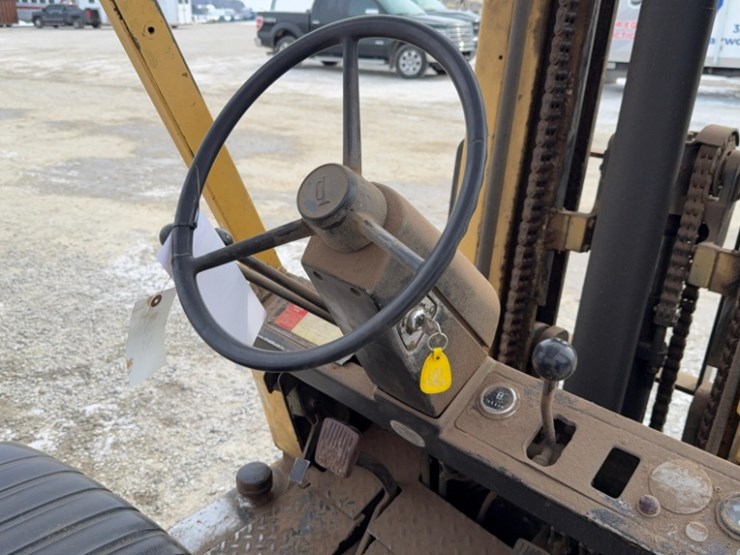 hyster-model-80,-sn#-255464-fork-lift,-lp-cushion-tire-3-mast-42"-forks-9550lb-cap-2082hrs-image-11