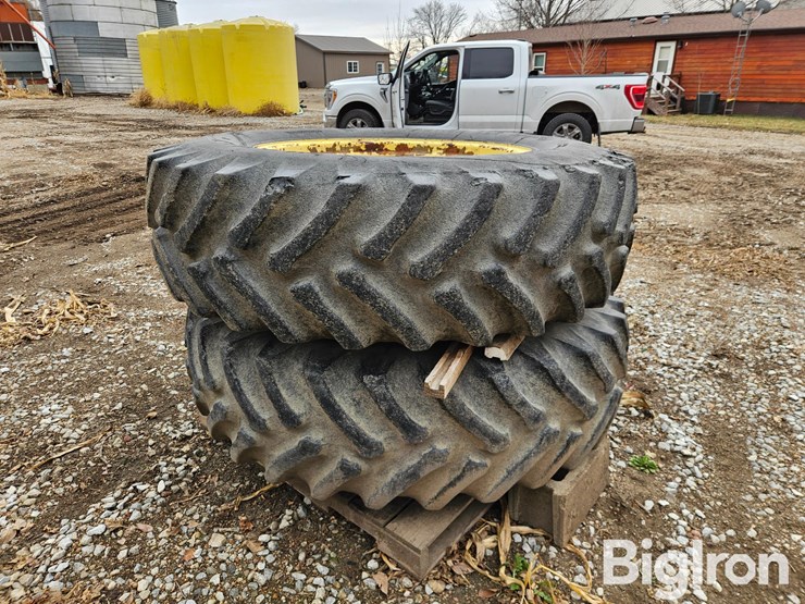 john-deere-4430-image-3