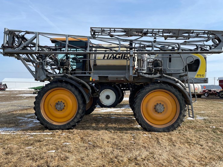 2004-hagie-sts10-image-4