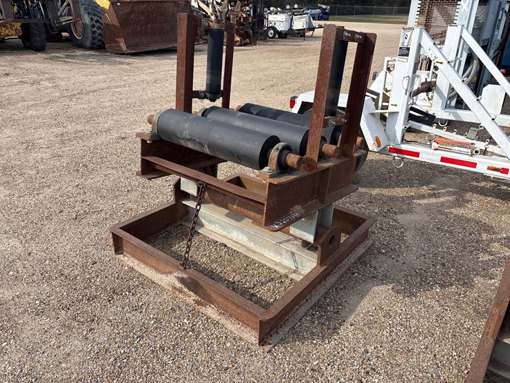 #3511-•-pipe-roller-image-1