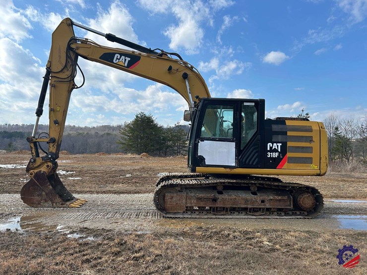 2017-caterpillar-318fl-image-2