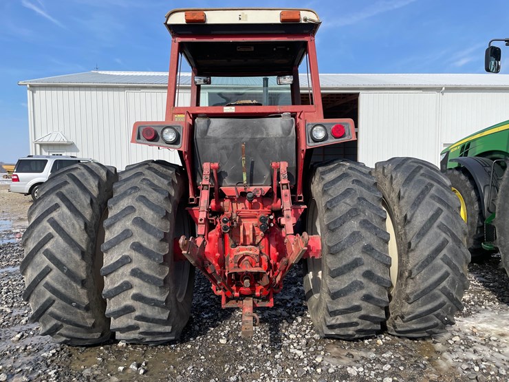 tag-#312,-1981-ih-886-diesel-tractor-image-14