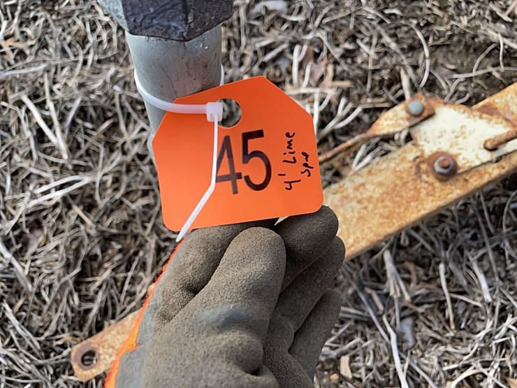 tag-#45,-4'-lime/fert-spreader-image-2