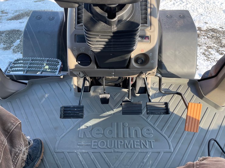 2013-case-ih-magnum-235-image-25