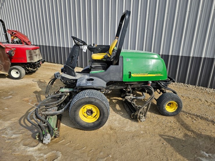 john-deere-3225c-image-2
