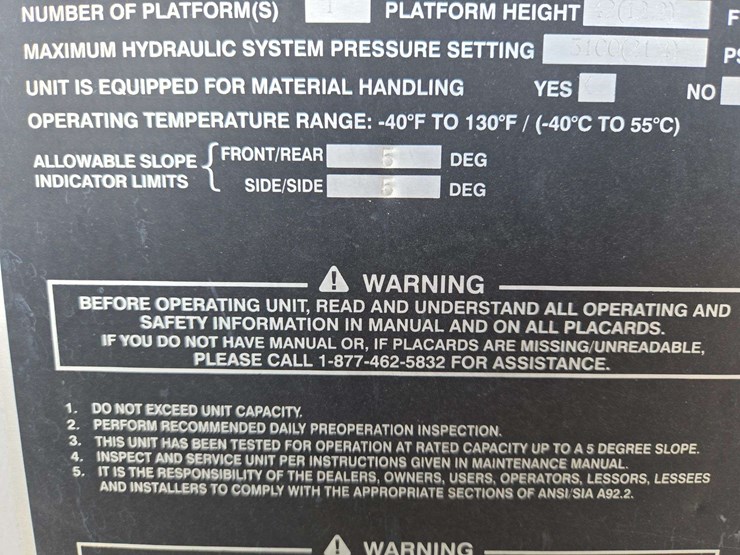 2013-freightliner-m2-106-image-29