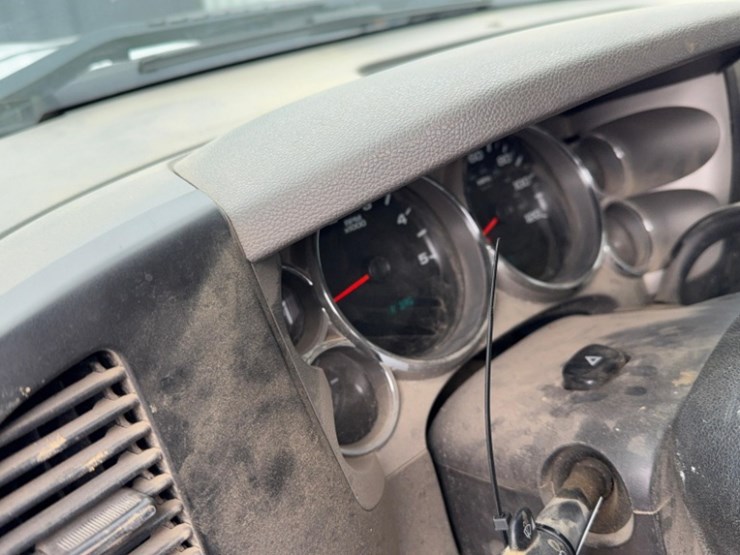 2014-gmc-2500-image-3