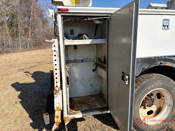 2003-international-durastar-4300-image-19