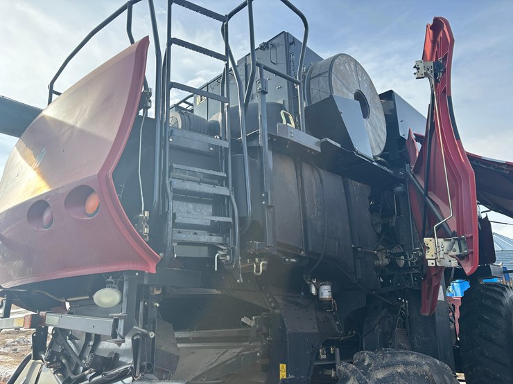 2003-case-ih-afx8010-combine-image-5