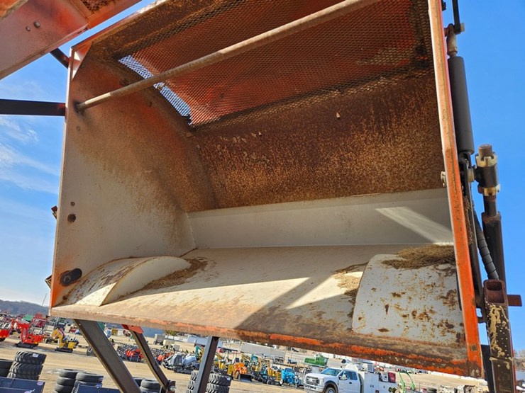 #148-•-smithco-sweep-star-60-sweeper-image-11