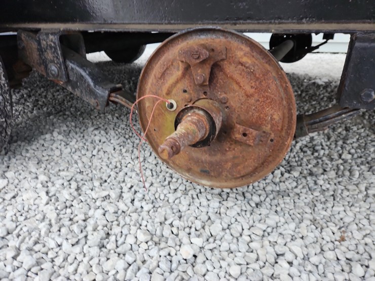 gooseneck-trailer,-17'6"-deck,-2'-dovetail,-3-axle-image-7