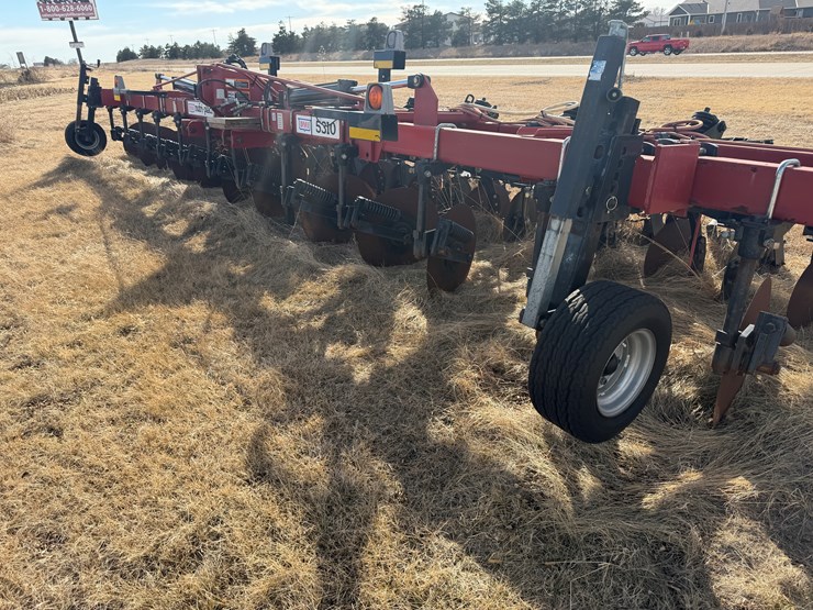 12r30"-case-ih/dmi-5310-nh3-image-1