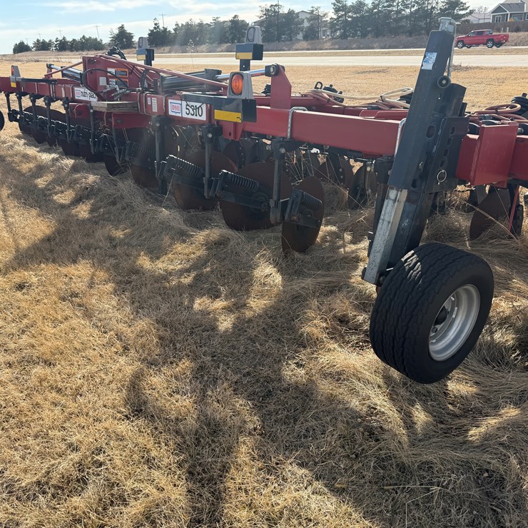12R30" CASE IH/DMI 5310 NH3