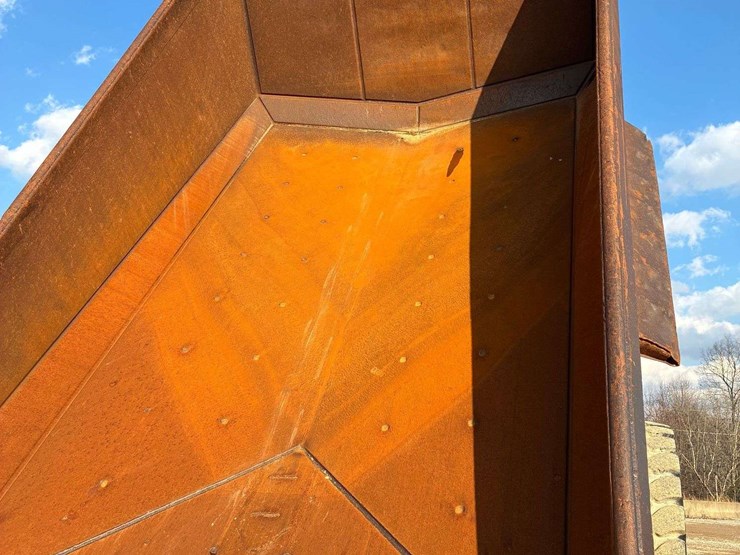 1992-caterpillar-773b-image-68