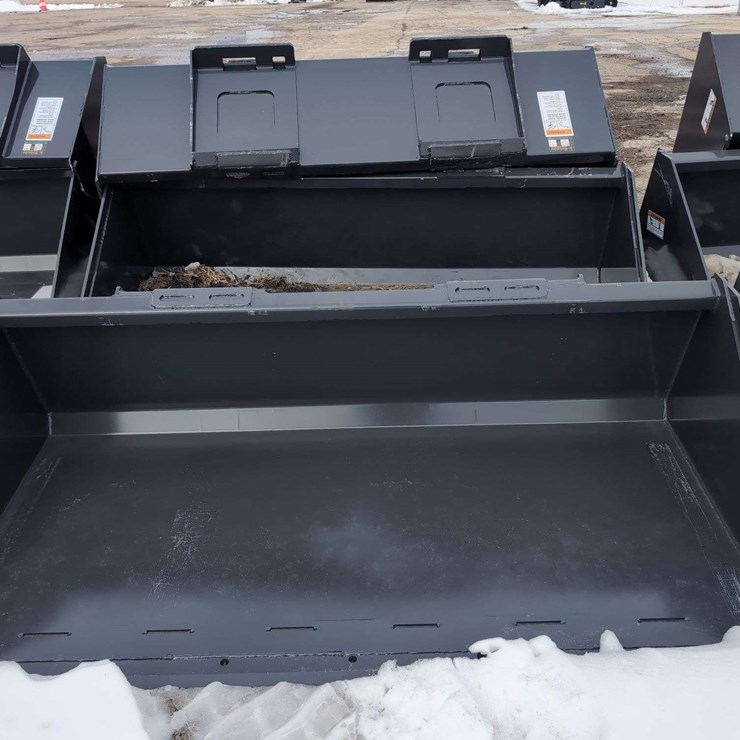 (1) Wolverine 72" Skid Steer Track Duty Bucket TDB-11-72W