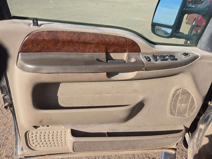 2002-ford-f250-image-12