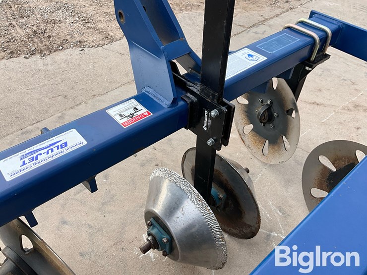 blu-jet-track-master-image-18