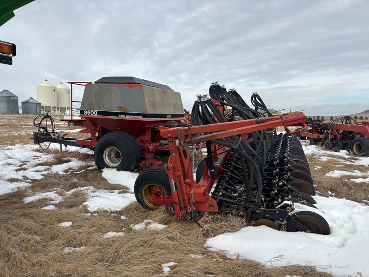 ji-case-8600-drill-image-30