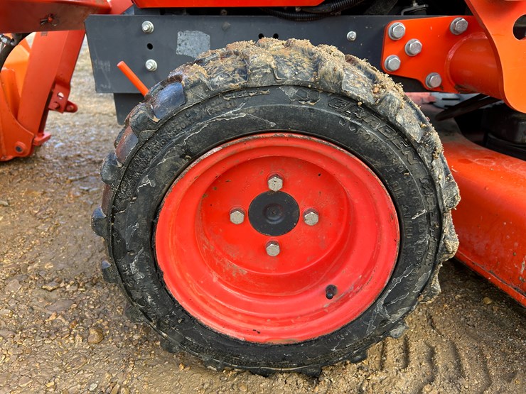 2013-kubota-bx2670-image-6