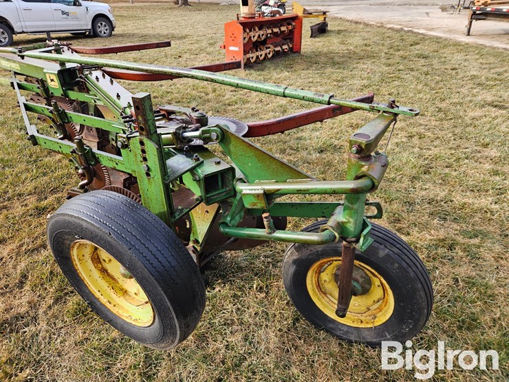 john-deere-1350-1450-image-19