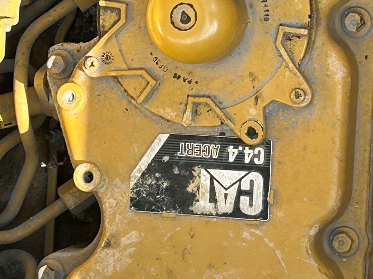 2017-caterpillar-318fl-image-101