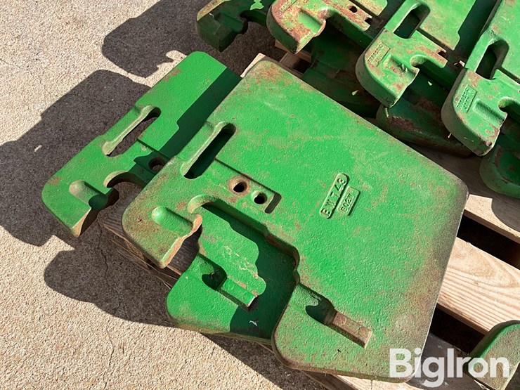 john-deere-tractor-suitcase-weights-image-14