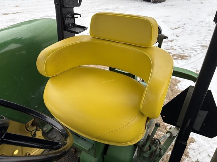 john-deere-2510-image-11