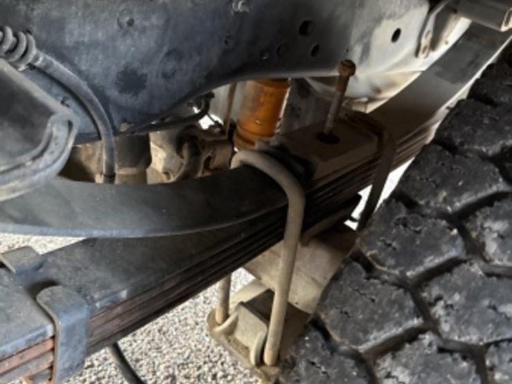 2016-ford-f550-image-12