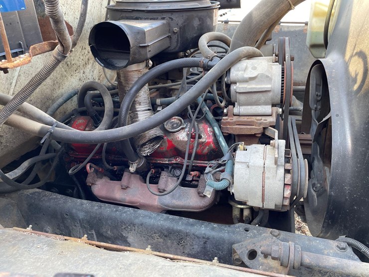 tag-#23,-1982-ih-1754-grain-truck-image-23