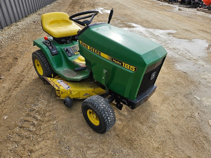 john-deere-185-image-28