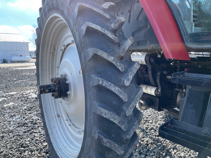 tag-#460,-2006-case-mxm-120-mfwd-tractor-image-15