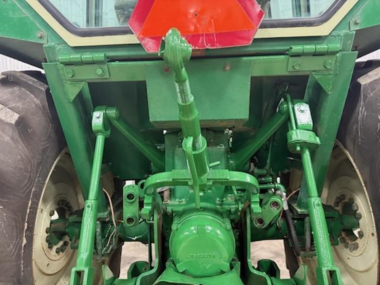 1966-oliver-1650-image-8