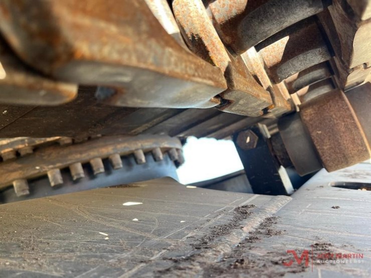 2022-caterpillar-320-image-11