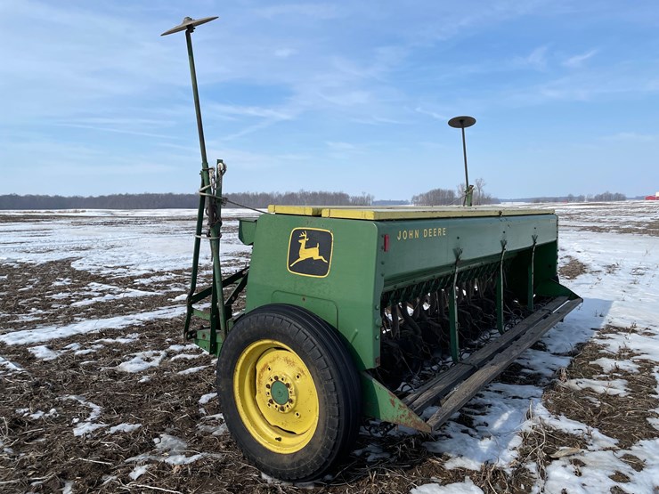 john-deere-8300-image-8