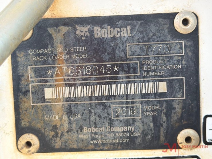 2019-bobcat-t770-image-24