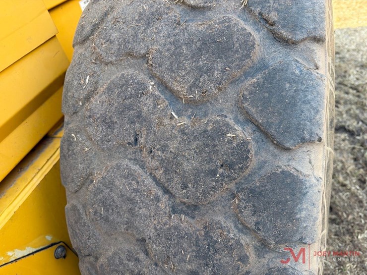 2006-volvo-g946-image-13