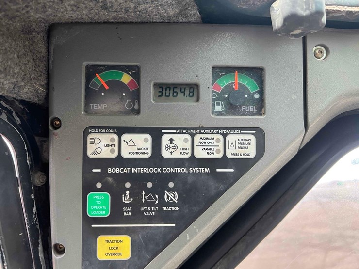 bobcat-s220-image-15