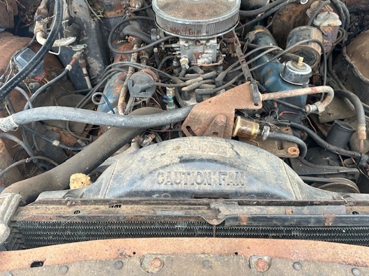 #22600-•-1978-ford-thunderbird-|-for-parts-&-repairs-only-image-37