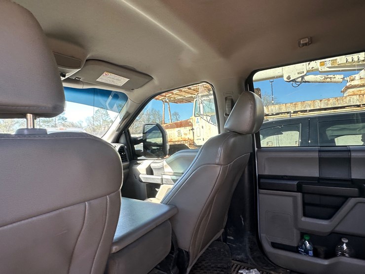 2007-ford-f350-image-25