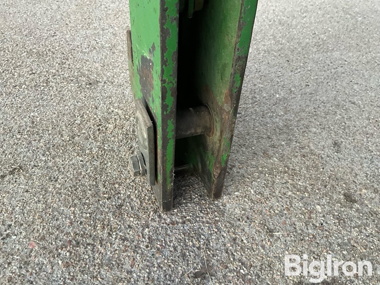 john-deere-cat-2-3-pt-quick-hitch-image-10