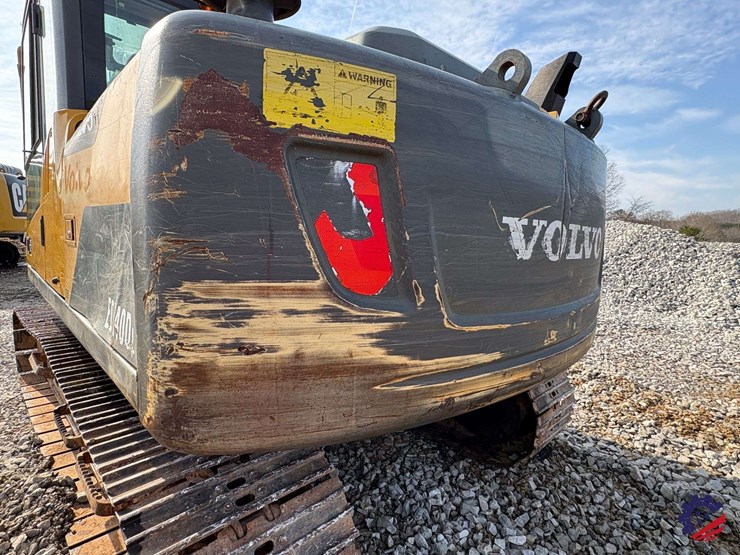 2012-volvo-ec140dl-image-37