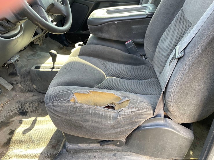 2007-chevrolet-3500-image-14