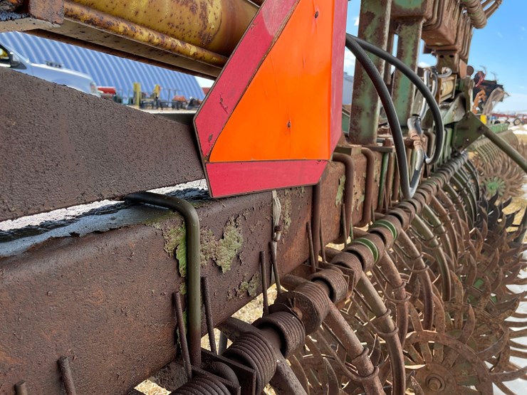 john-deere-400-image-7