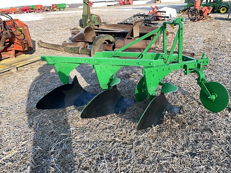 tag-#450,-jd-3btm-plow-image-6